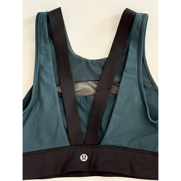 Lululemon RUN THE DAY Sports Bra With Peek-A-Boo Mesh Submarine Green/Black Sz 4 - Picture 5 of 12
